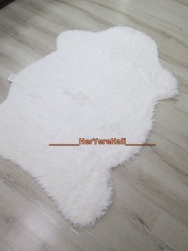Doğuş Peluş Tavşan Tüyü 140x200cm Kaymaz Tabanlı Post Halı Beyaz
