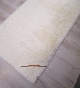 Doğuş Peluş Tavşan Tüyü 140cm Kaymaz Tabanlı Kesme Yolluk