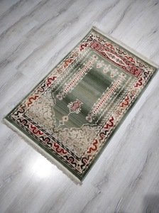 Halı Sarayı Uşak Namazlık Seccade USNZ2Yeşil %100 Saf Yün 80x125 cm