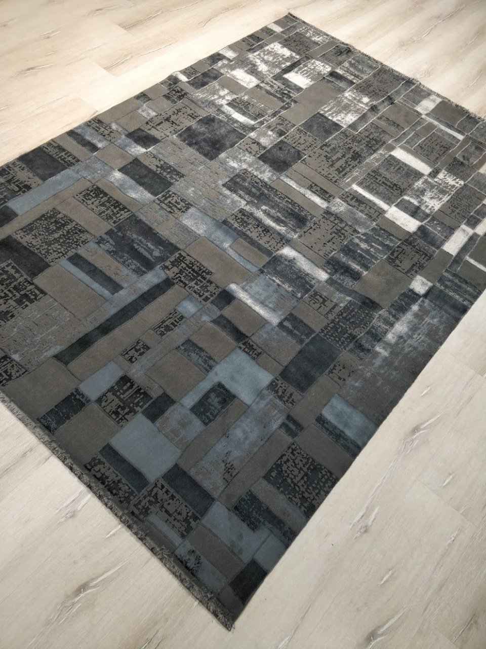 Eko Halı Torino TOR04 Antrasit İnce Salon Halısı 160x230 cm