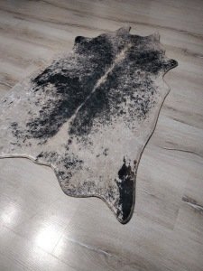Yamalı Home İnci Halı 002 Siyah Yapay Dana Post 70x105 cm