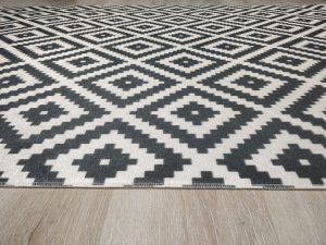 YamalıHome Style P5501 Siyah Beyaz Halı 140X200