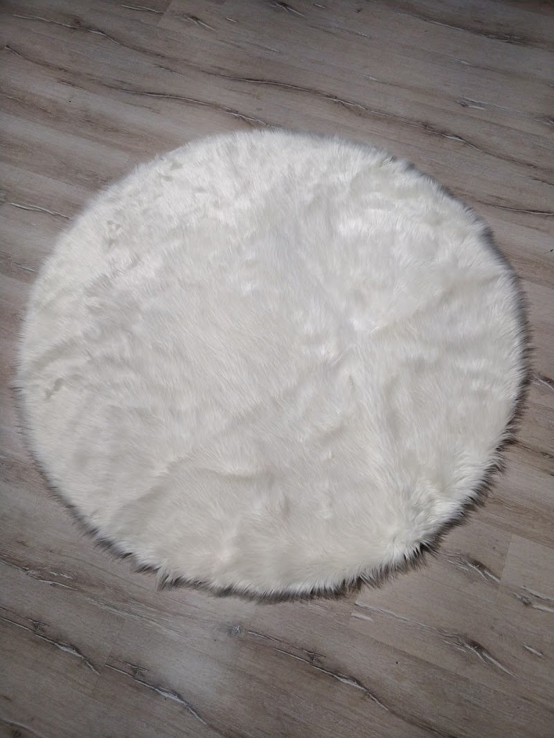 Yamalı Home Peluş Halı APost Beyaz Yuvarlak Halı 150x150 cm