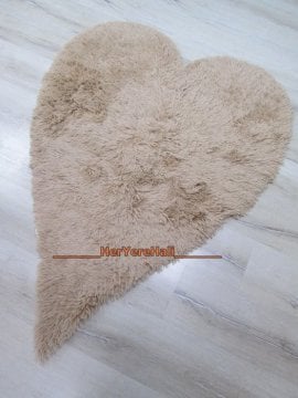 Doğuş Tavşan Tüyü Bej 100x140cm Kalp Şeklinde Halı