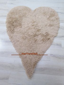 Doğuş Tavşan Tüyü Bej 100x140cm Kalp Şeklinde Halı