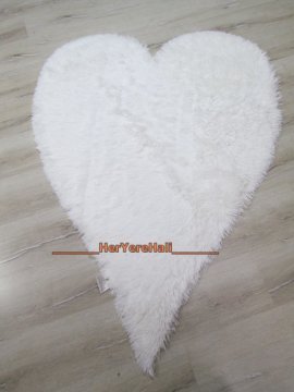 Doğuş Tavşan Tüyü Beyaz 100x140cm Kalp Şeklinde Halı