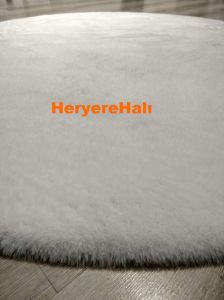 MONO BEYAZ Yumuşak Dokulu Uzun Tüylü Yıkanabilir Suni Tavşan Postu 120x120 cm