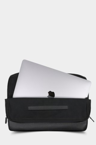 Saffiano Baskılı Hakiki Deri Siyah MacBook Çantası