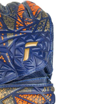 Reusch Attrakt Starter Grip Kaleci Eldiveni