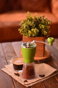 Taşev T0850 Grinde Kahve ve baharat Öğütücü Yeşil (kahve değirmeni)