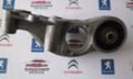Motor Kulağı  Sağ Alt Aks Milinin Geçtiği  P307-C4 Akron 1807.Q6-30054