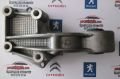 Motor Kulağı  Sağ Alt Aks Milinin Geçtiği  P307-C4 Akron 1807.Q6-30054