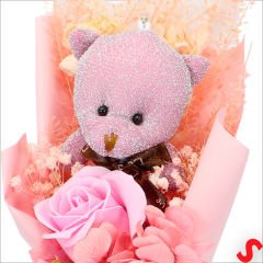 PVC Kutulu,Pelüş Ayıcık ve Pembe Güllü Kuru Çiçek Buketi 26cmx11cm