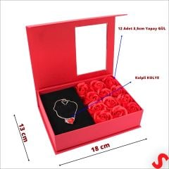 12 Adet Yapay Gül ve Kalp Kolyeli, Çantalı Kutu Seti, Kırmızı