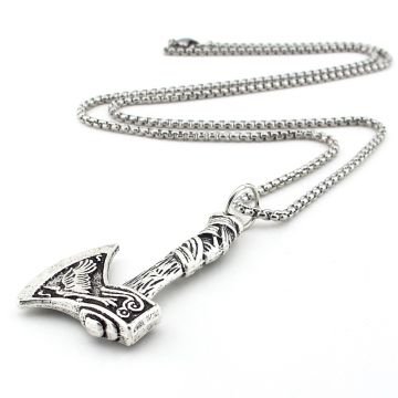 İskandinav Viking Mitolojik Fenrir Kurt Savaş Baltası Çelik Zincirli Metal Kolye Q0940