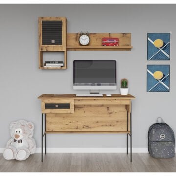 Arya Young room