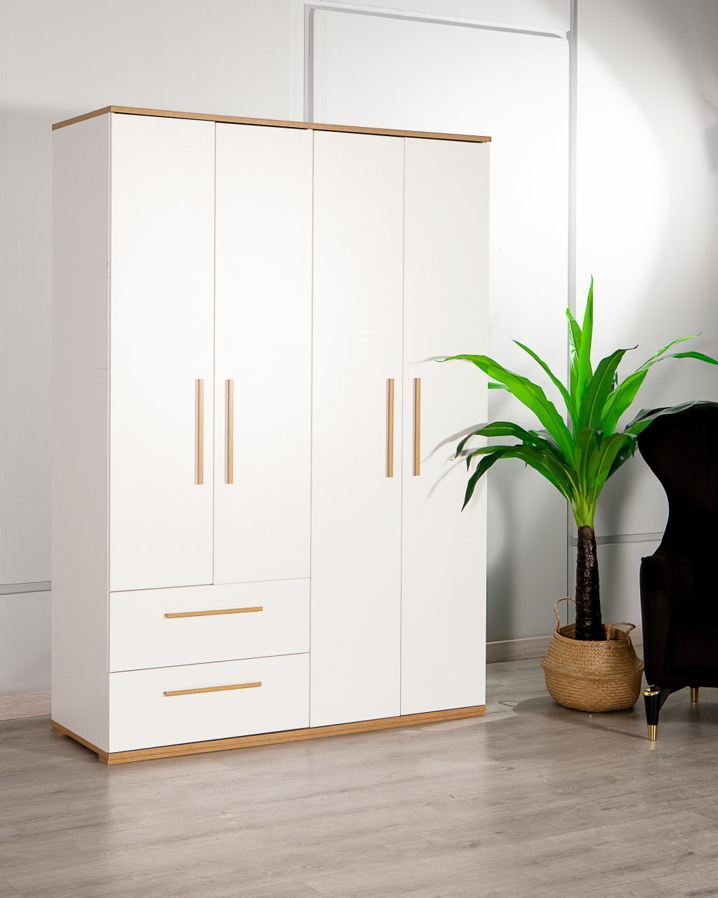 Eva 402 - 4 D Wardrobe