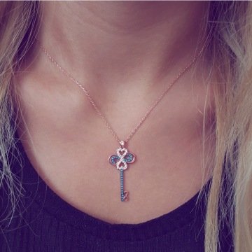 Beelo Silver 925K Gümüş Tasarım Anahtar   Kolye