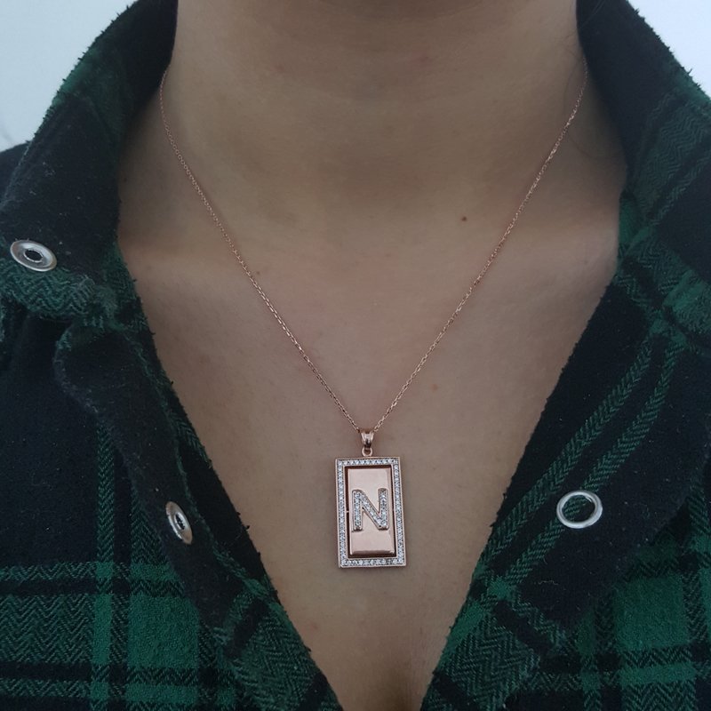 Beelo Silver 925K Gümüş Taşlı Harf  Kolye