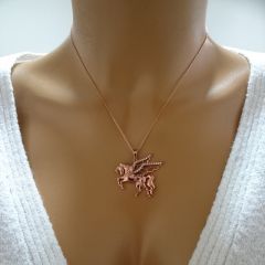 Beelo Gold 14K Altın At Pegasus Kolye