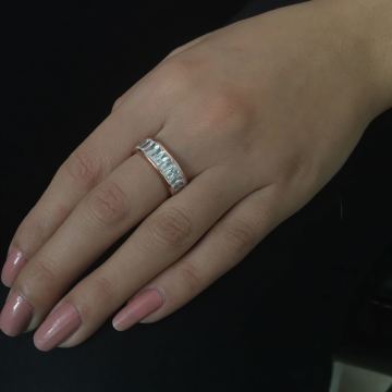 Beelo Silver Siyah 925K Gümüş Baget Taşlı Yüzük