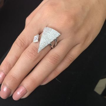 Beelo Silver 925K Gümüş Üçgen Baget Yüzük