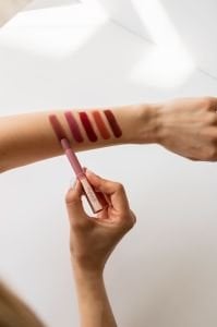 Güllü Dudak Bakımı