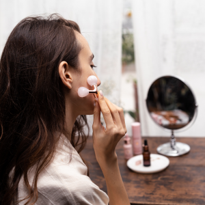 Revitalizing Face Roller