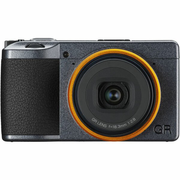 Ricoh GR III Street Edition Kompakt Dijital Fotoğraf Makinesi