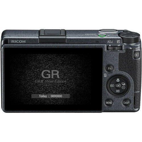 Ricoh GR III Street Edition Kompakt Dijital Fotoğraf Makinesi