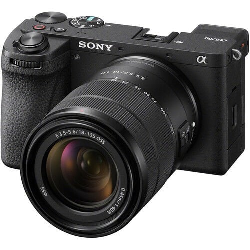 Sony a6700 18-135mm Lensli Aynasız Fotoğraf Makinesi