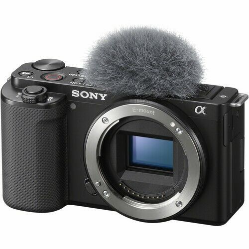 Sony ZV-E10 + Tokina ATX-M 11-18mm F/2.8 Lens Kit