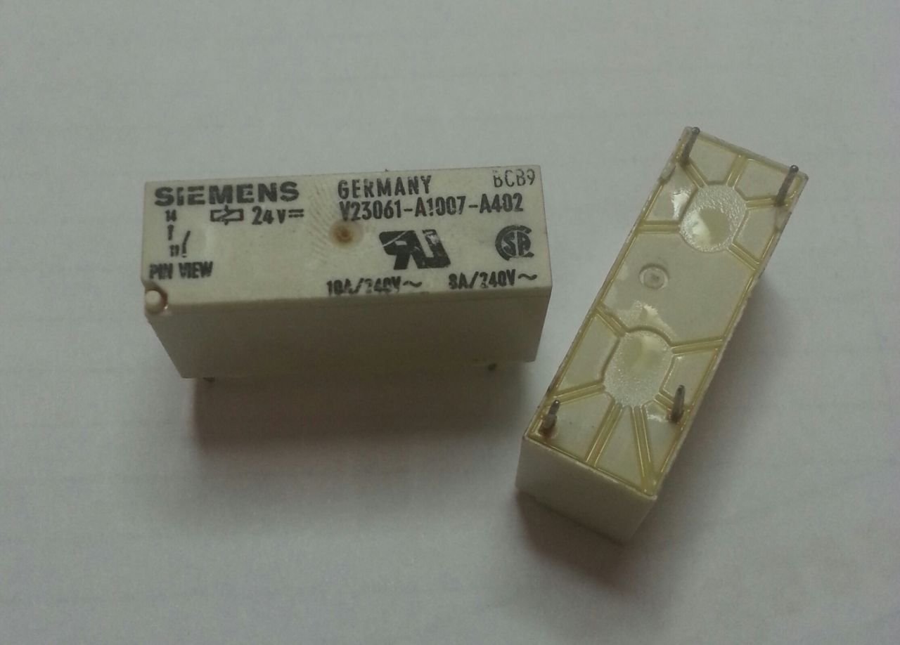 V23061-A1007-A402 (24V) / Siemens Röle 4 pin