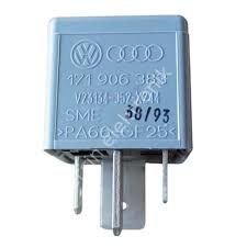 V23134-J52-X244 12V Oto Rölesi (171 906 383) (4 PİN) VW Skoda Audi araba için çok amaçlı röle