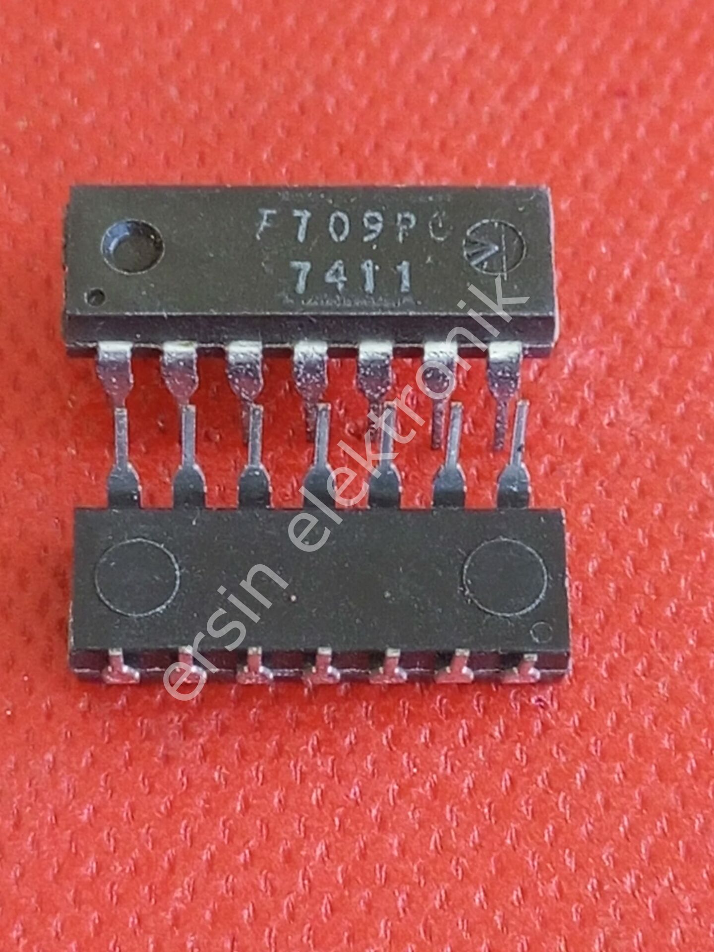LM709 (F709PC ) Operational Amplifier
