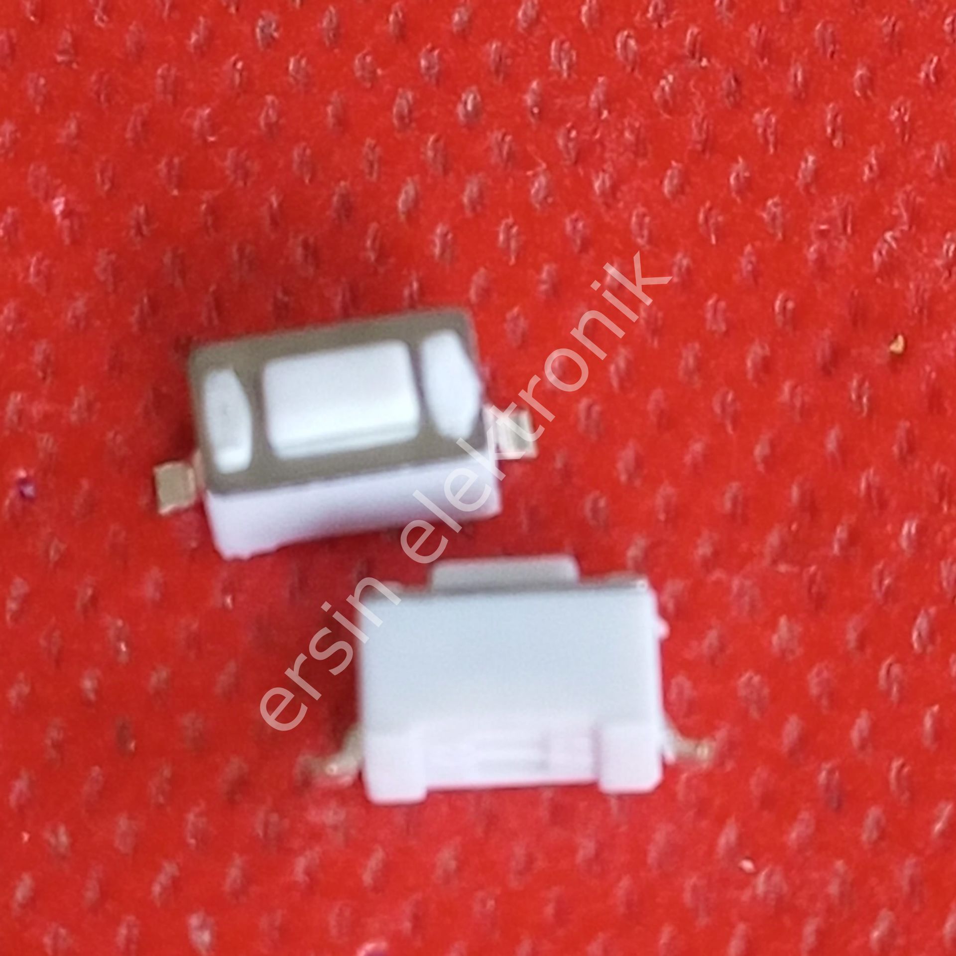 3X5mm Uzunluk:5mm Genişlik:3mm  Yükseklik: 2.5mm SMD BUTTON (buton) Tact Switch (Pioneer)