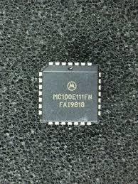 MC100E157FN 5 VECL Quad 2:1 Multiplexer (sem)