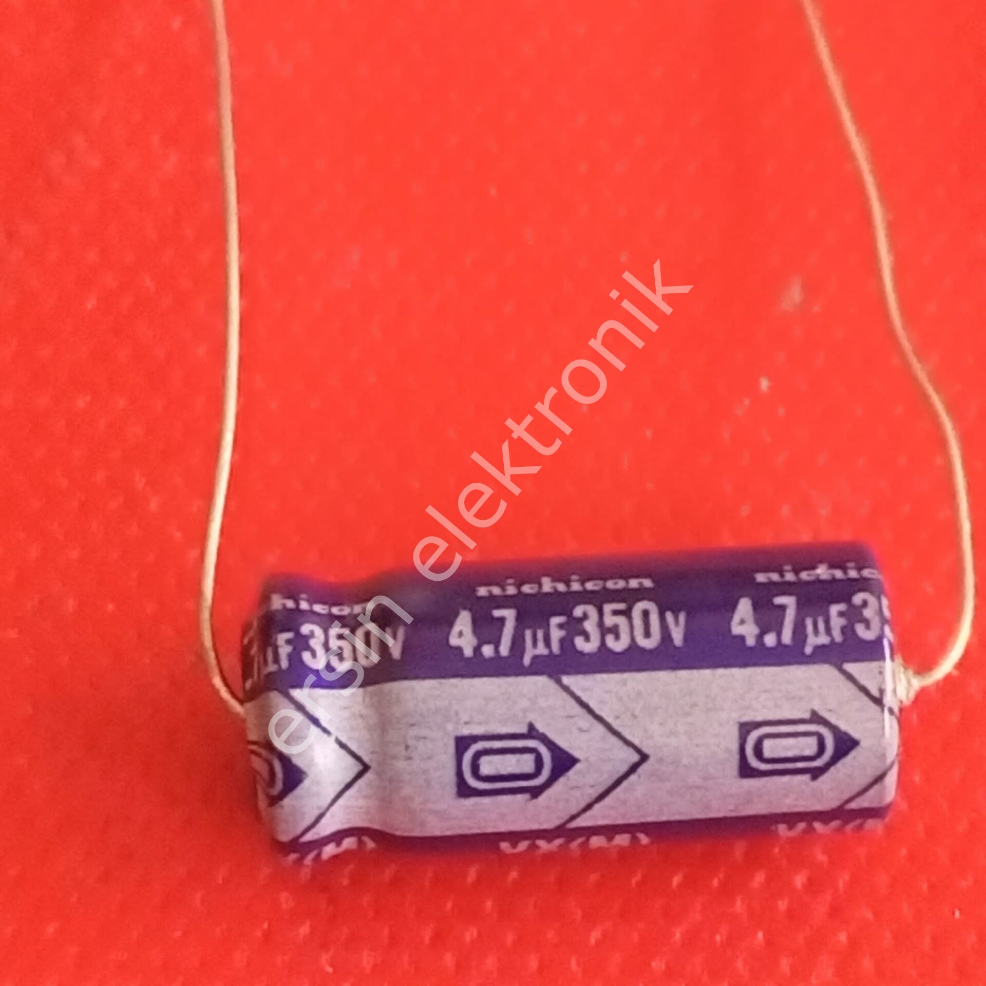 4.7uF 350V Aksiyel Kondansatör