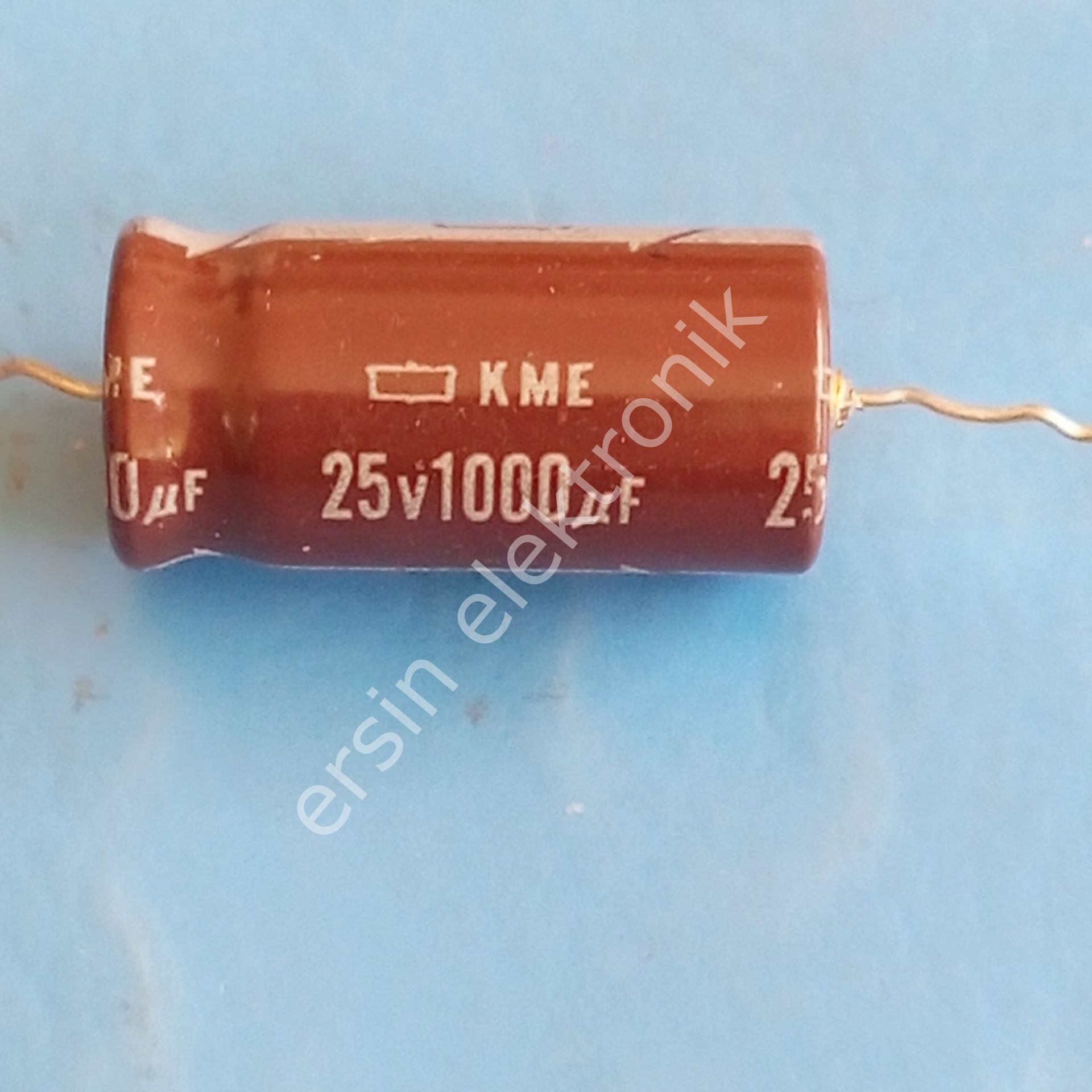 1000uF 25V  Aksiyel (Axial)  Kondansatör