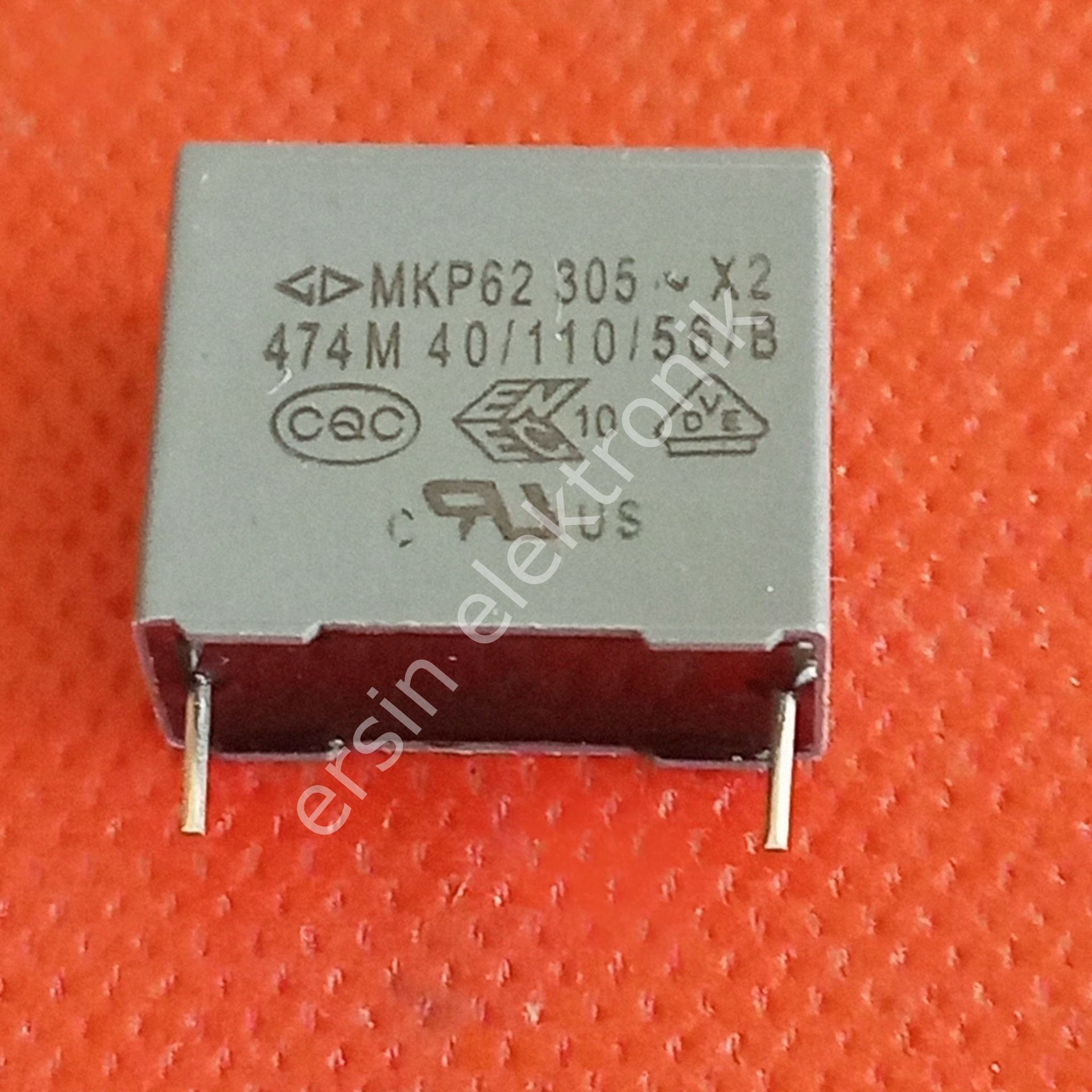 470nF 305V  (474M) Polyester Kondansatör (Kısa Pinli) Pin Aralığı :15mm