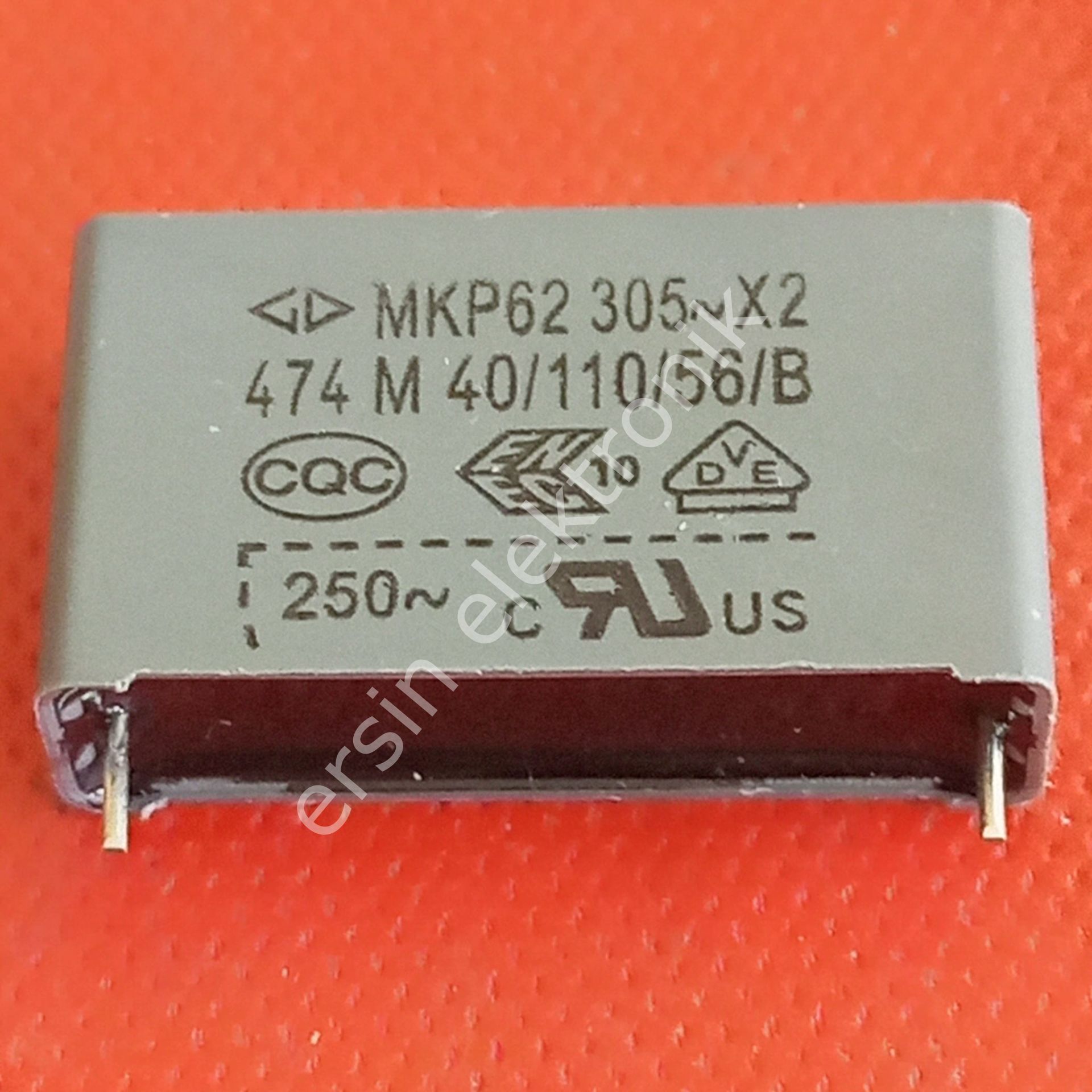 470nF 305V  (474M) Polyester Kondansatör (Kısa Pinli) Pin Aralığı :27.5mm