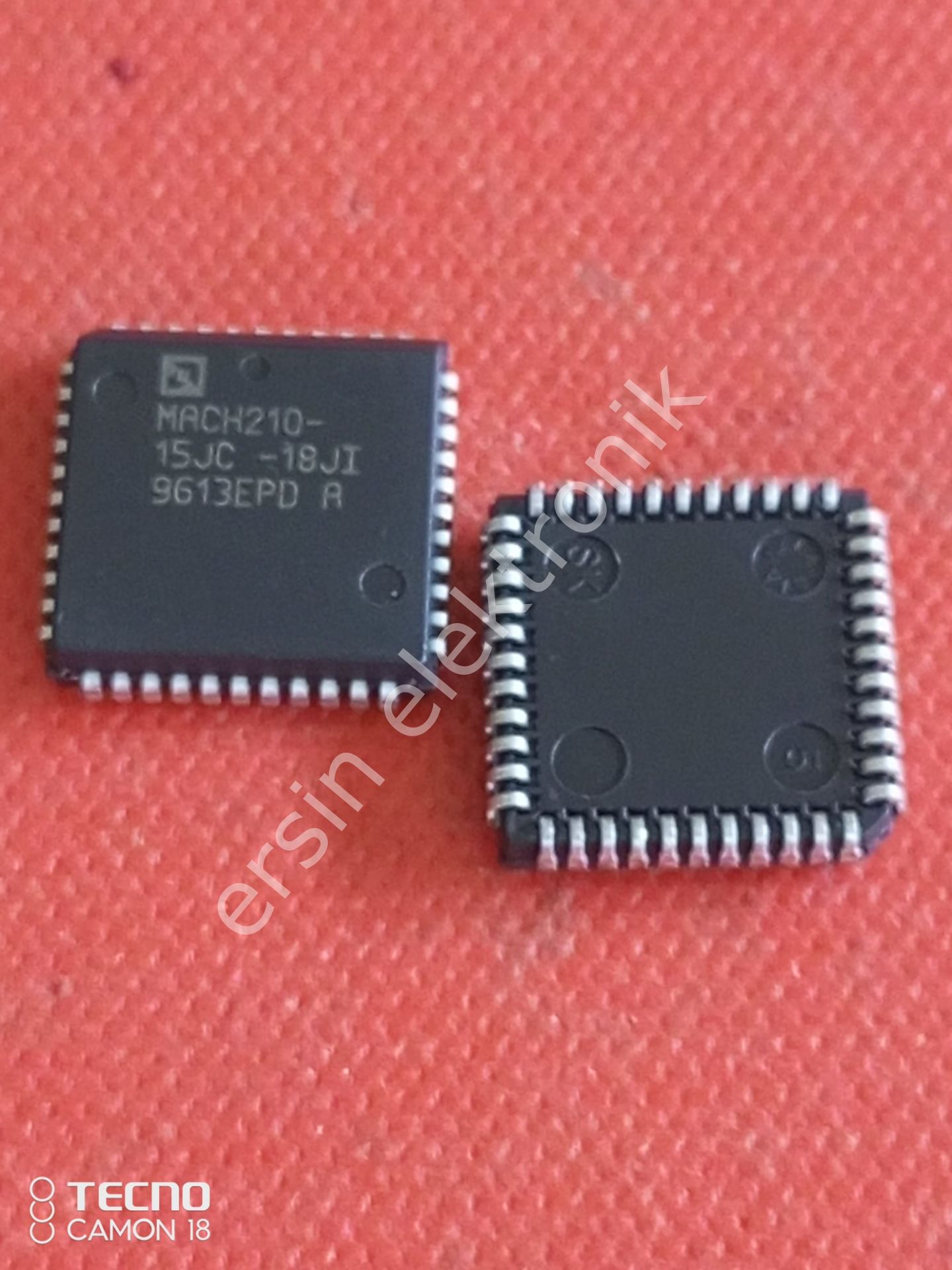 MACH210-15JC (MACH-210-15JC) High-Density EE CMOS Programmable Logic  (BB)