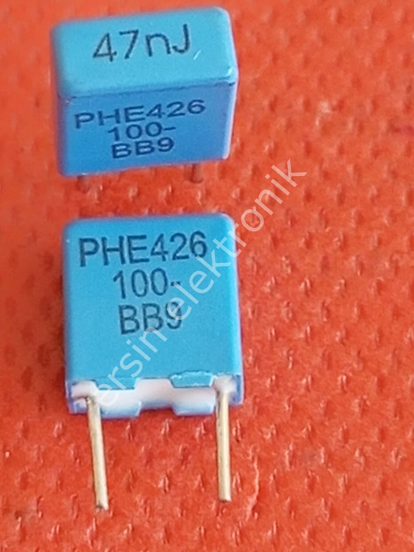47nF 100V Polyester Kondansatör  (Pin Aralığı::5mm) (kemet) orjinal
