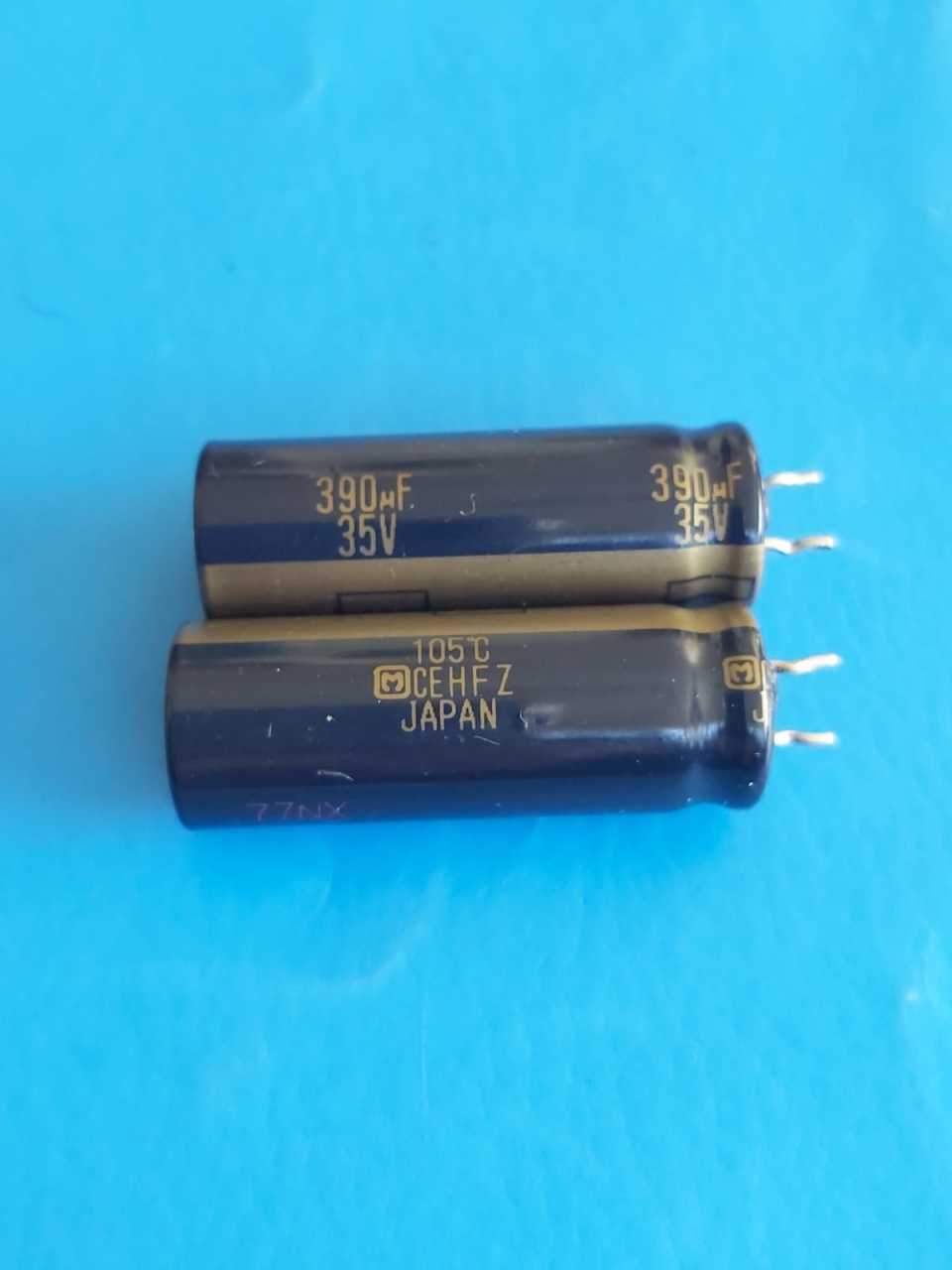 390uF 35V Elektrolitik Kondansatör 105C (12mmx34mm) (Matsushita) (Japon)