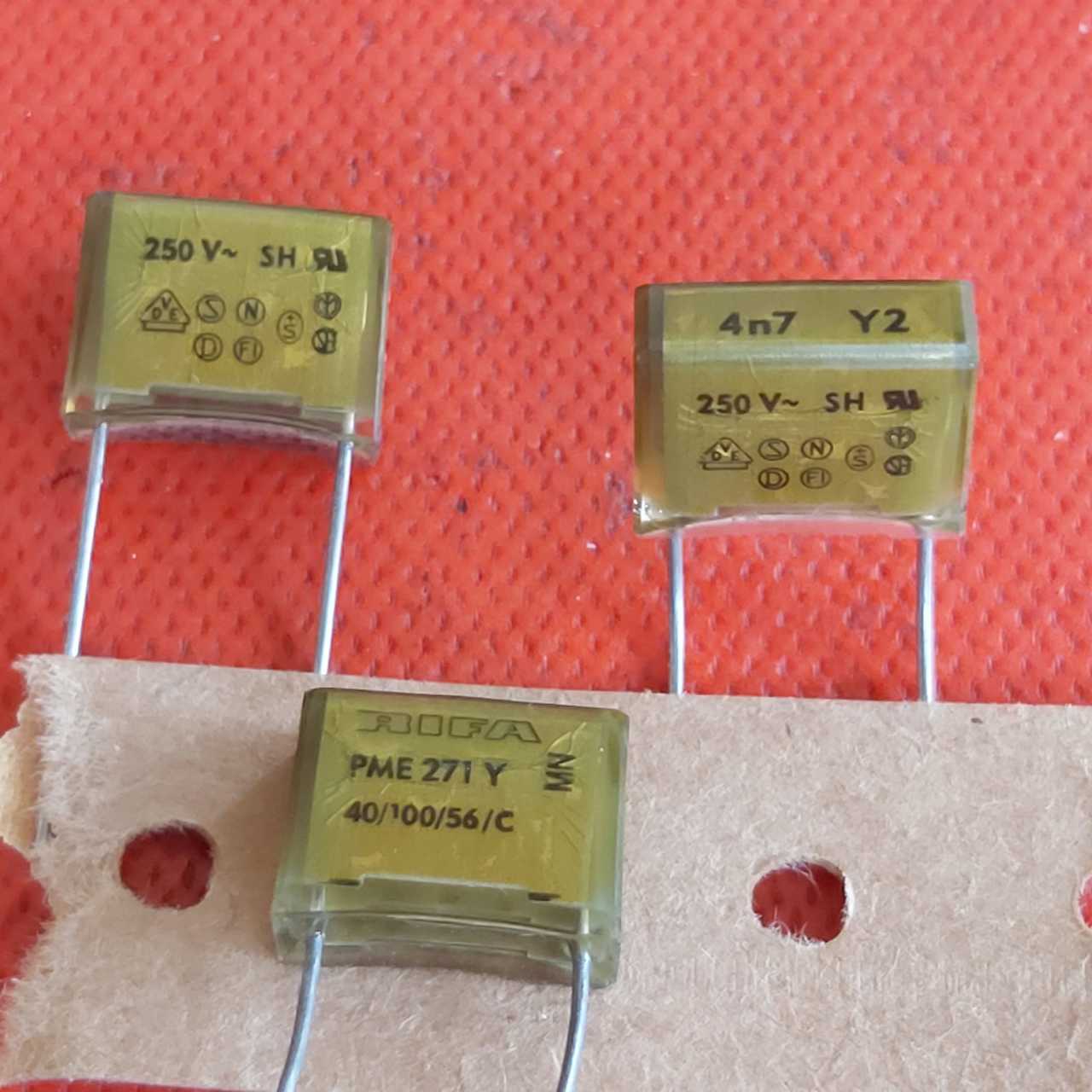 4.7nF 250V  Polyester Kondansatör Stroflex  (10mm) Rafi
