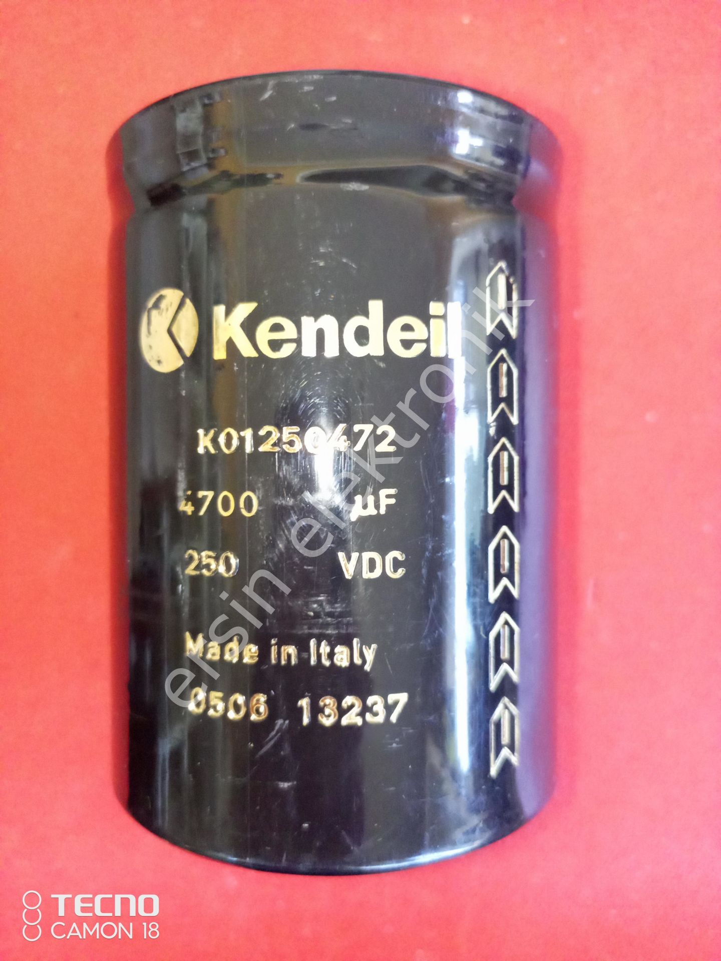 4700uF 250V Elektrolitik Kondansator (71X96mm) (Çikma garantili)