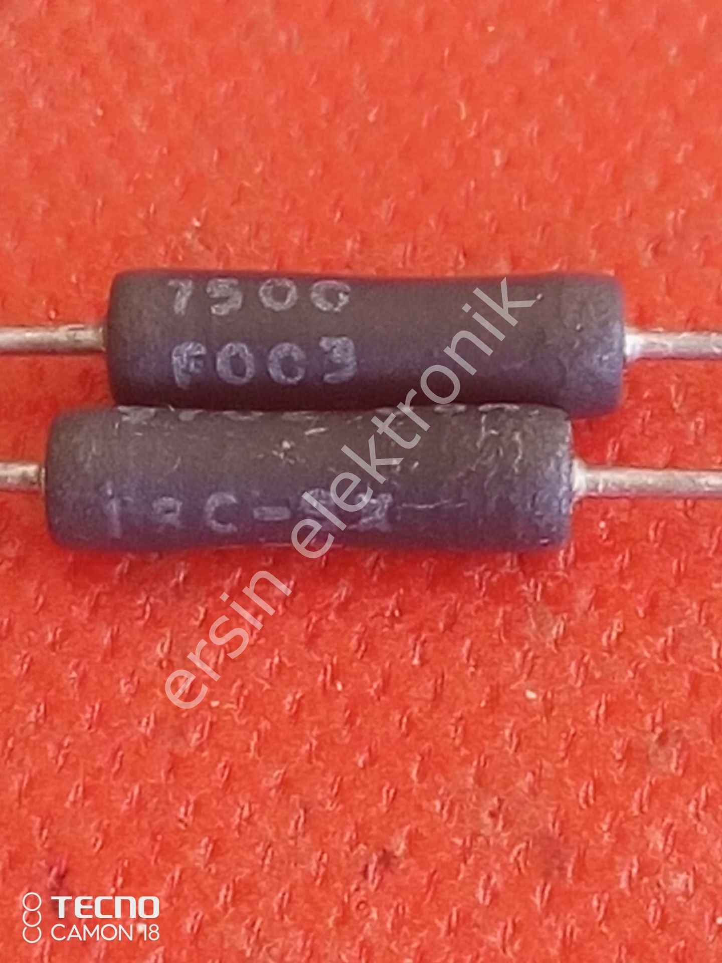750R 3W  Direnç %1 (IRC-SX-750)  USA ) (Orjinal DALE ( VİSHAY ) Özel Direnç)