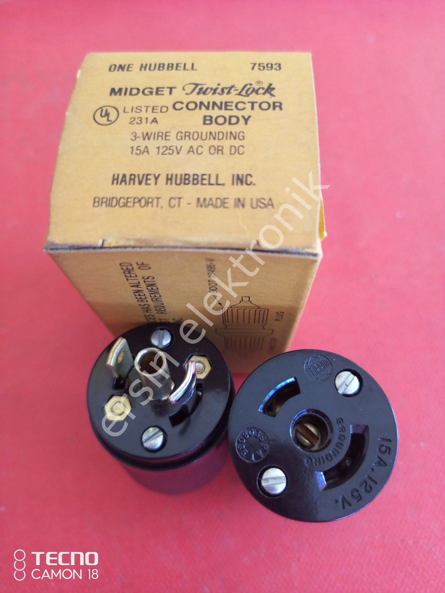 KONNEKTÖR (FİŞ)  15A 125V   AC veya DC  (7593-7594)   (uzatma) (Takım) (Amerikan Malı)