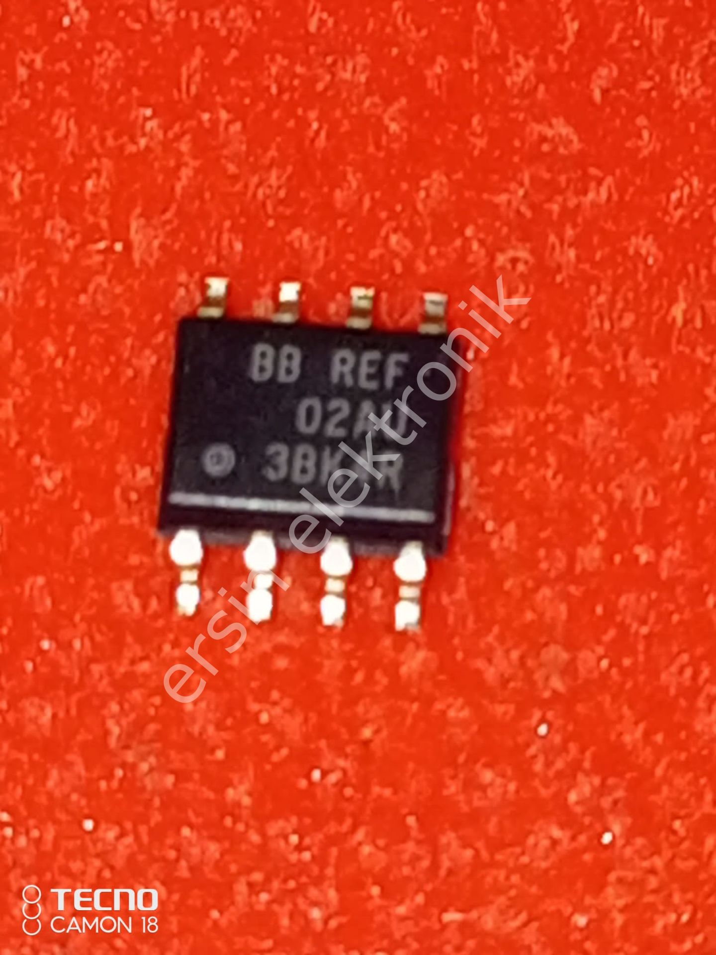 REF02 SMD (REF02AU)  Precision 2.5 V, 5.0 V, and 10.0 V Voltage References