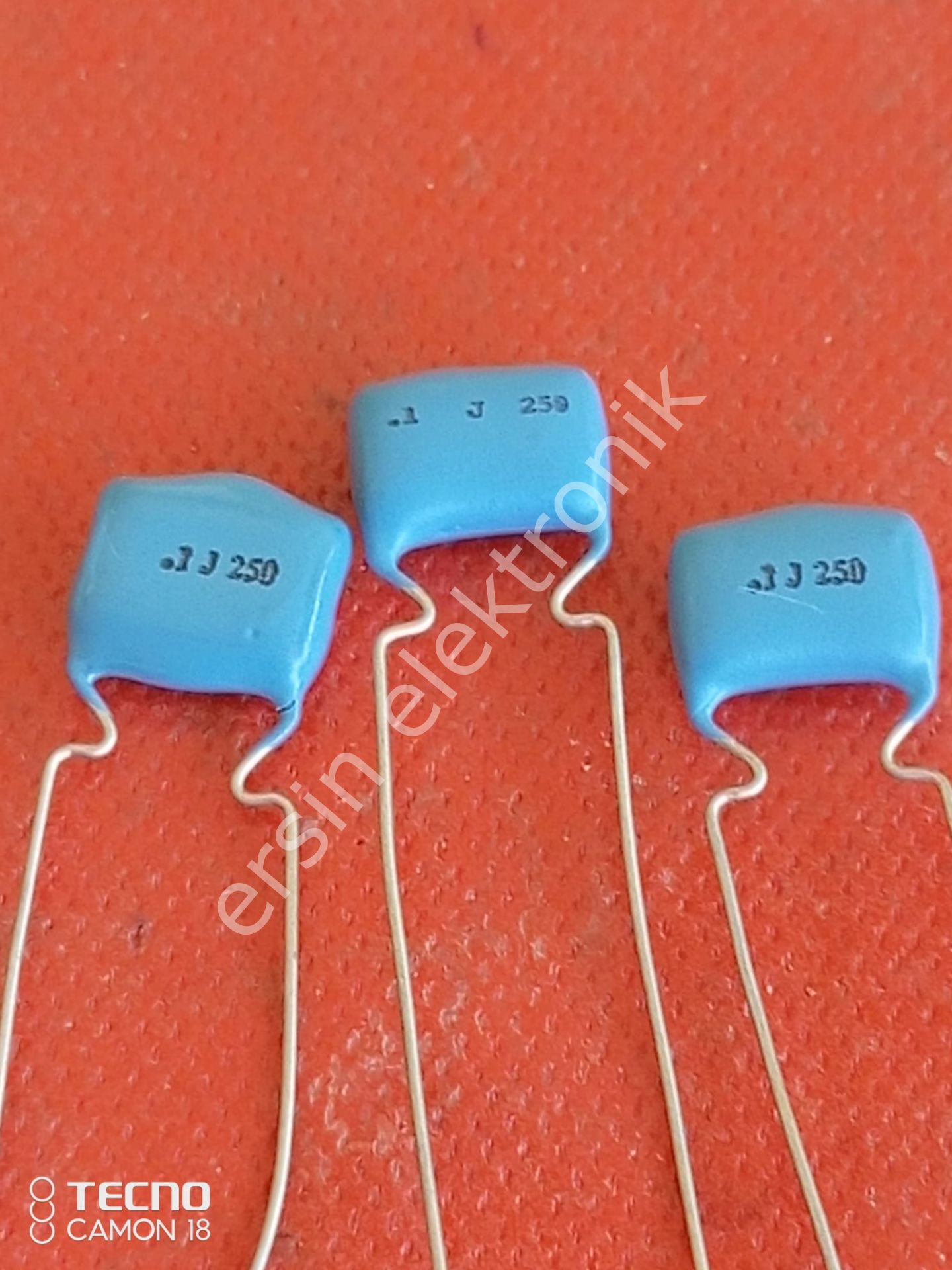 0.1uF 250V (100nF 250V) (Pin Aralığı:10mm)